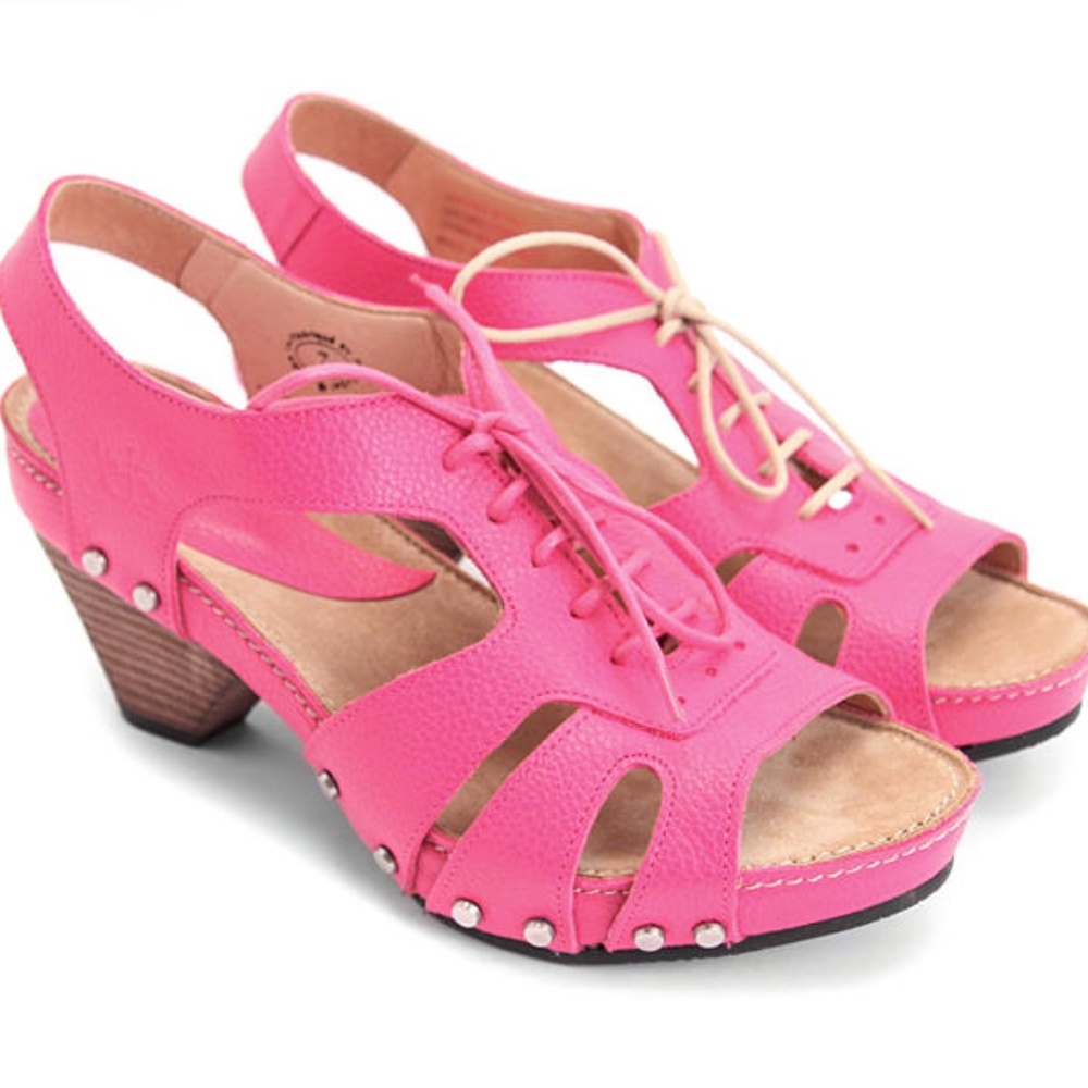 Fluevog Joni hot pink sandals